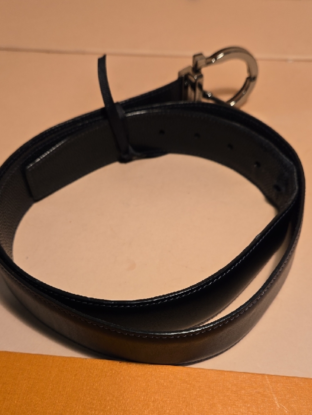Authentic Men's SALVATORE FERRAGAMO Leather Belt BlackReversible - Picture 4 of 8